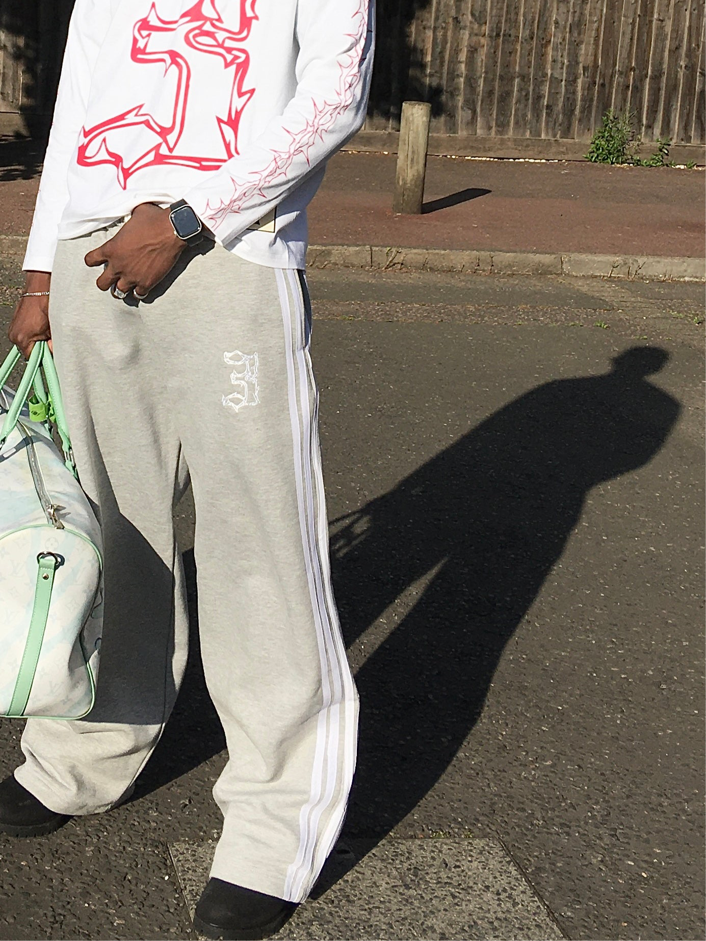 3hree joggers