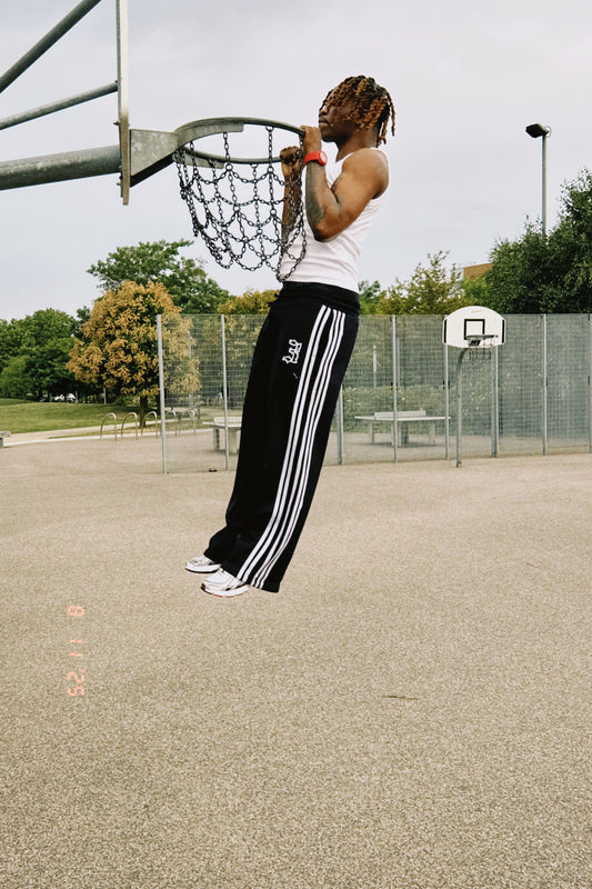 3hree joggers